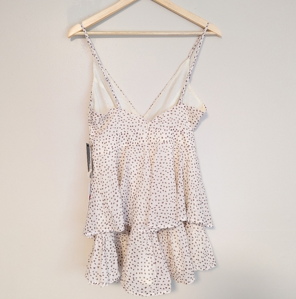Lulu's Neutral Ruffle Romper - Picture 3 of 6